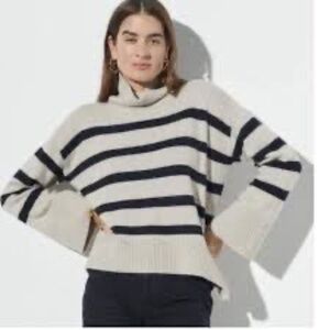EUC – The Reset R Label – Magic Mock Sweater – Cream/Black Stripe – Large